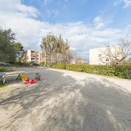 Apartment Les Elfes Le Pradet