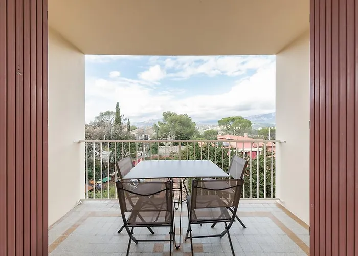 Apartment Les Elfes Le Pradet