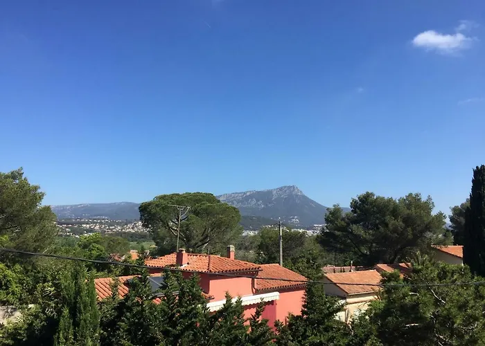 Les Elfes Apartment